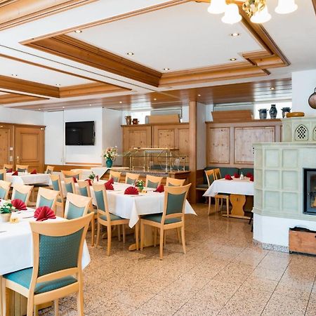 Hotel Adler Mit Gasthaus Haßmersheim Buitenkant foto