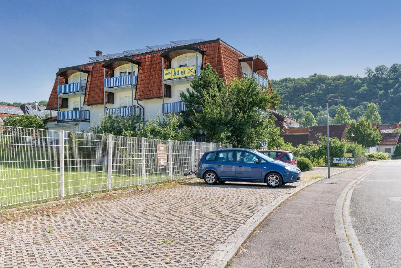 Hotel Adler Mit Gasthaus Haßmersheim Buitenkant foto