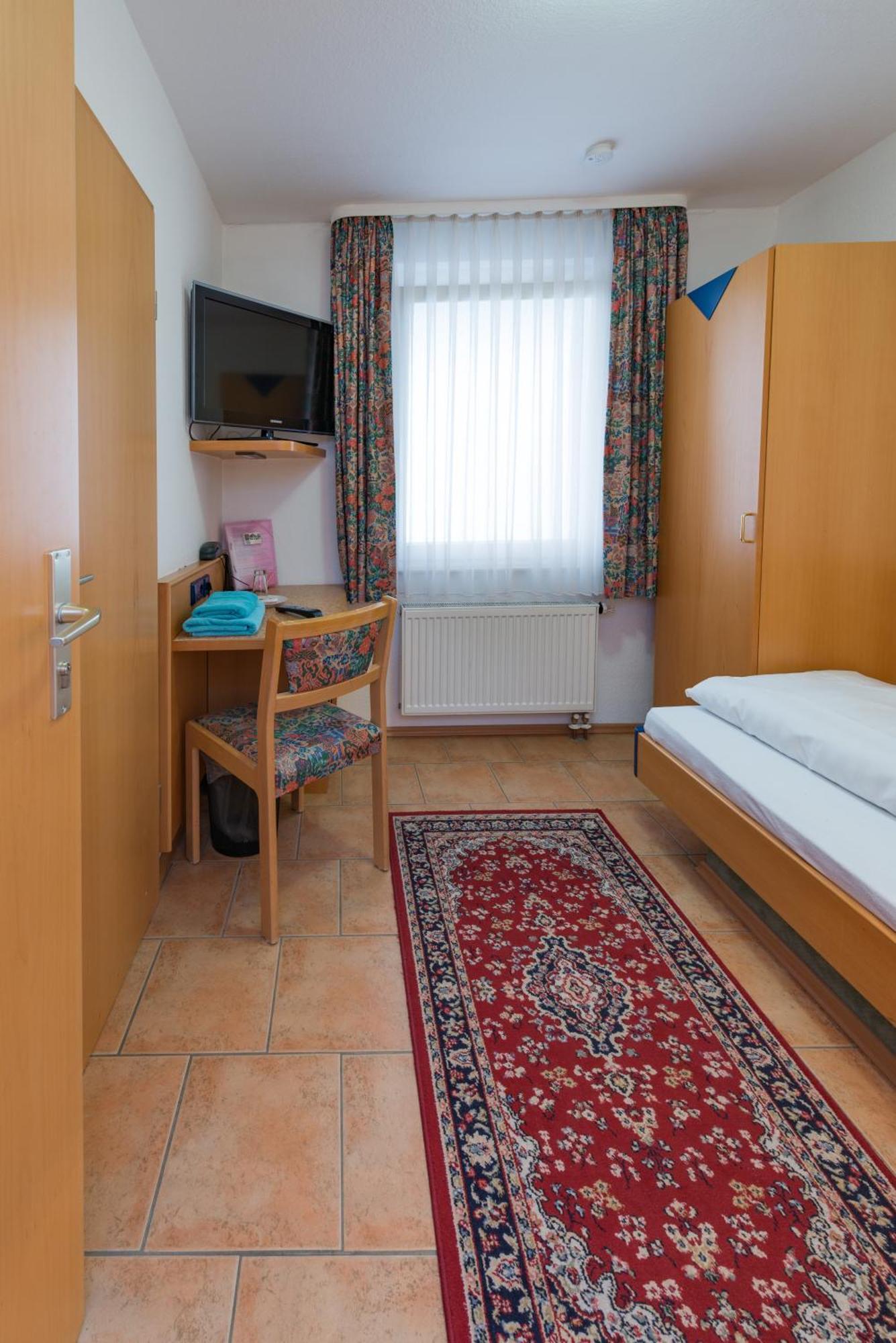 Hotel Adler Mit Gasthaus Haßmersheim Kamer foto